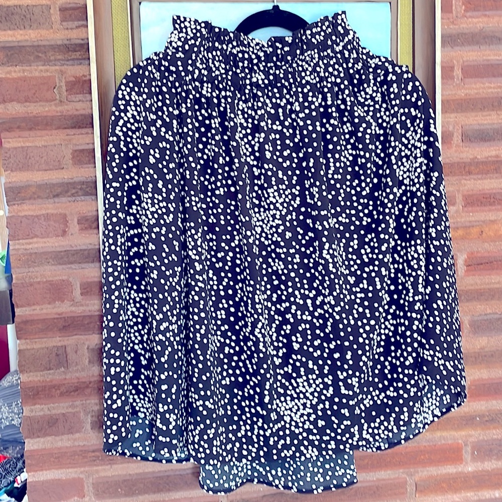 Sophia skirt smocked elastic waist. NWT